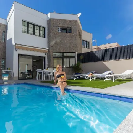 Amadores N6 Villa *