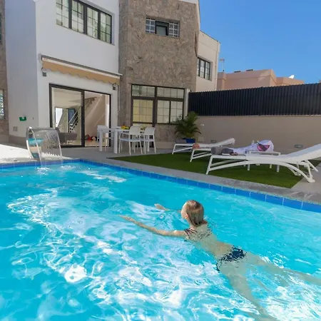 Amadores N6 Villa