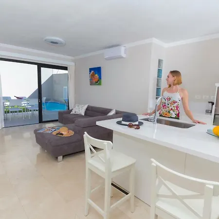 Amadores N6 Villa *